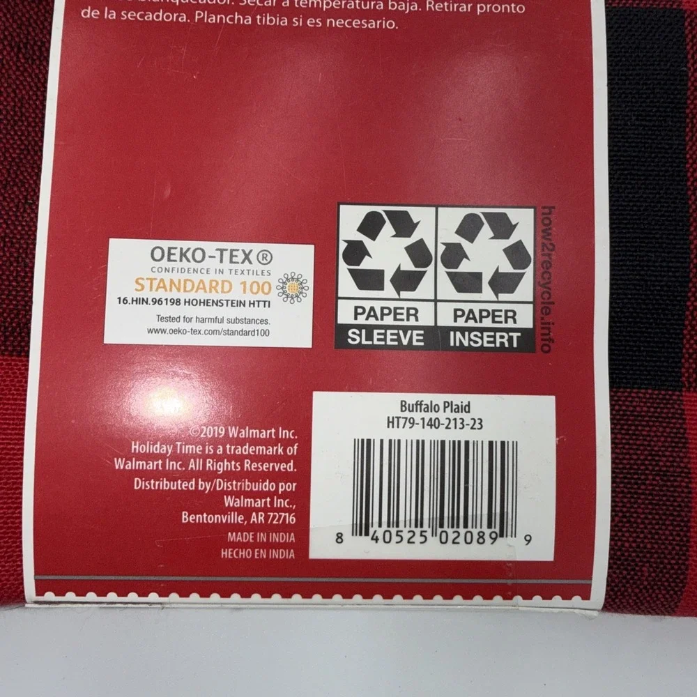 Holiday Time Fabric Tablecloth 52 in x 70 in Rectangle Red‎ Black Plaid